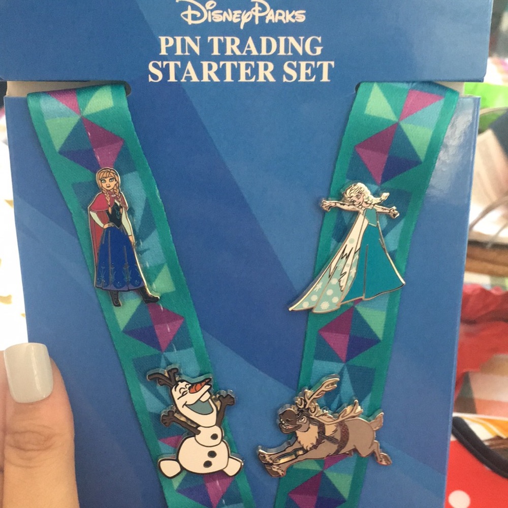 Disney frozen pin trading starter set